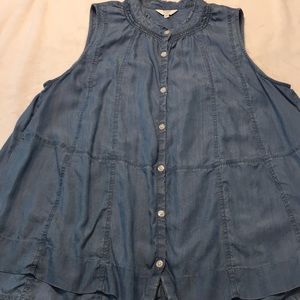 Crown & ivy chambray top